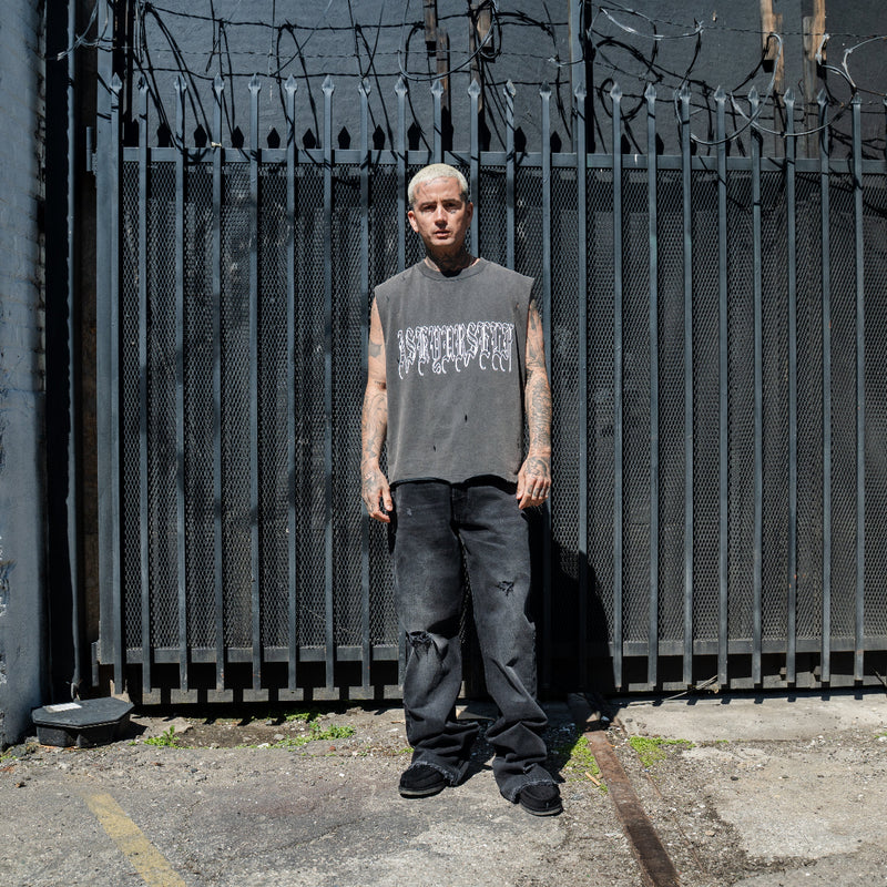 FLARED BAGGY JEANS