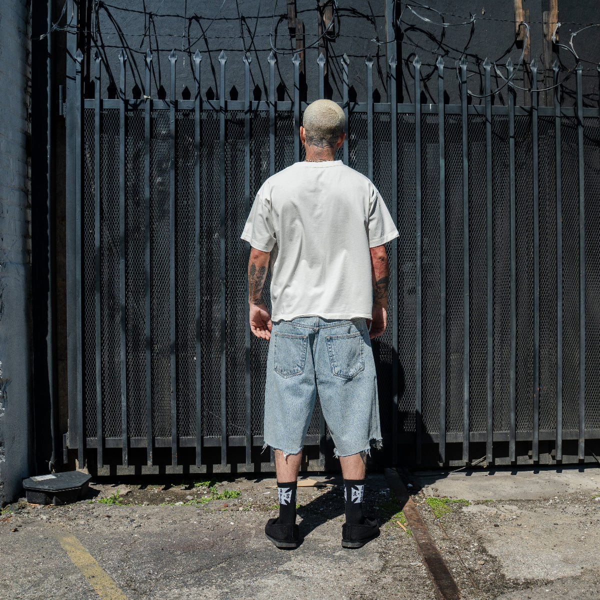 FRAYED BAGGY SHORTS - ASKYURSELF