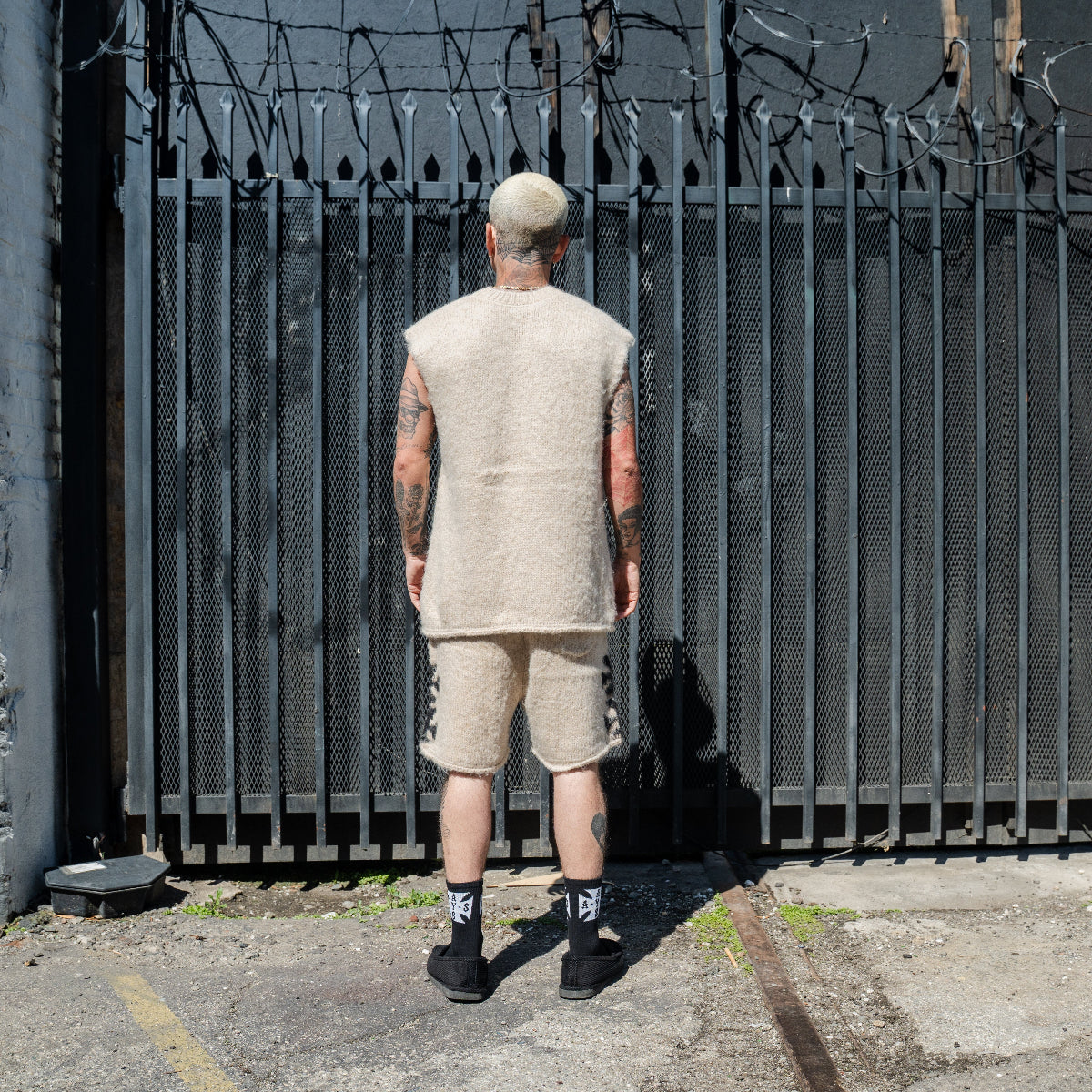 BRUSHED CROSS BEANIE - ASKYURSELF ASKYURSELF / BRUSHED CROSS KNIT