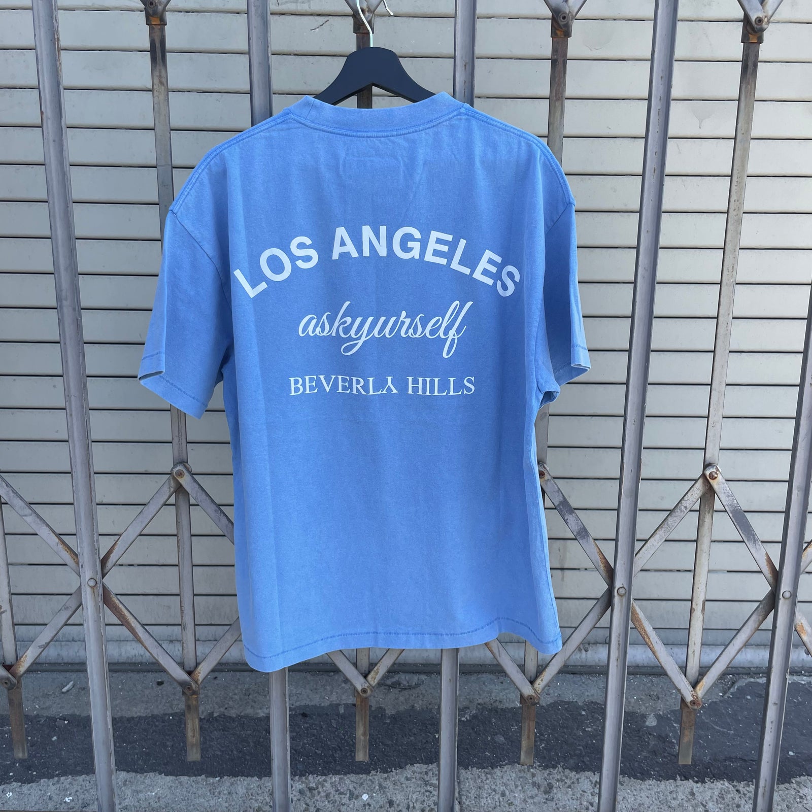 【ASKYURSELF】BEVERLY HILLS T ビバリーヒルズTシャツ 水色 IMG_0121_1600x.heic?v=1713440230
