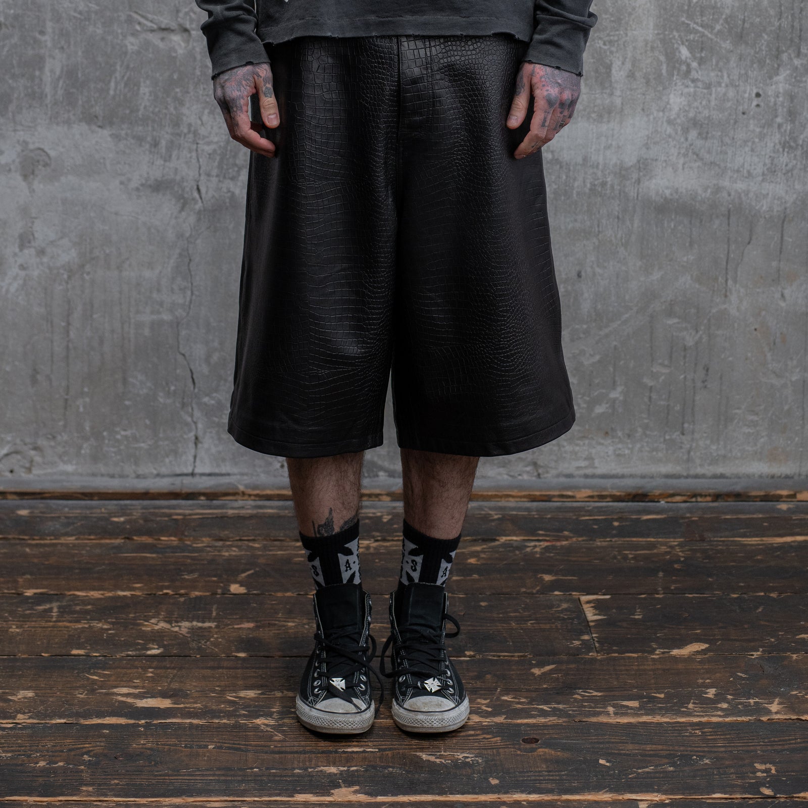 CROC LEATHER BAGGY SHORTS - ASKYURSELF